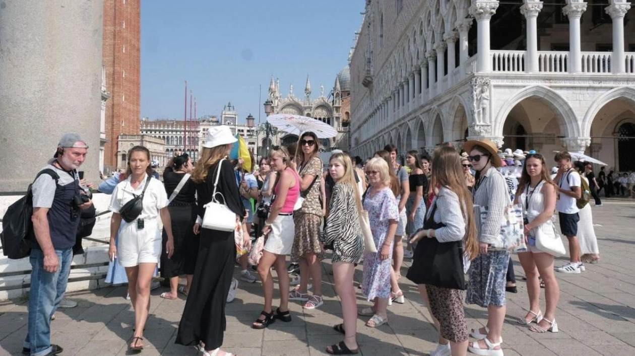 Venice Introduces New Rules to Curb Tourist Group Sizes