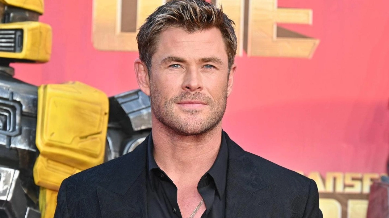 Chris Hemsworth in Talks to Play Prince Charming in Disney Film