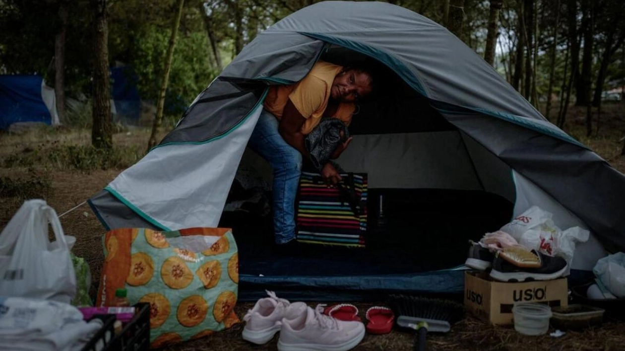 From Brazil to Portugal: A Carpenter's Struggle Amid Housing Crisis