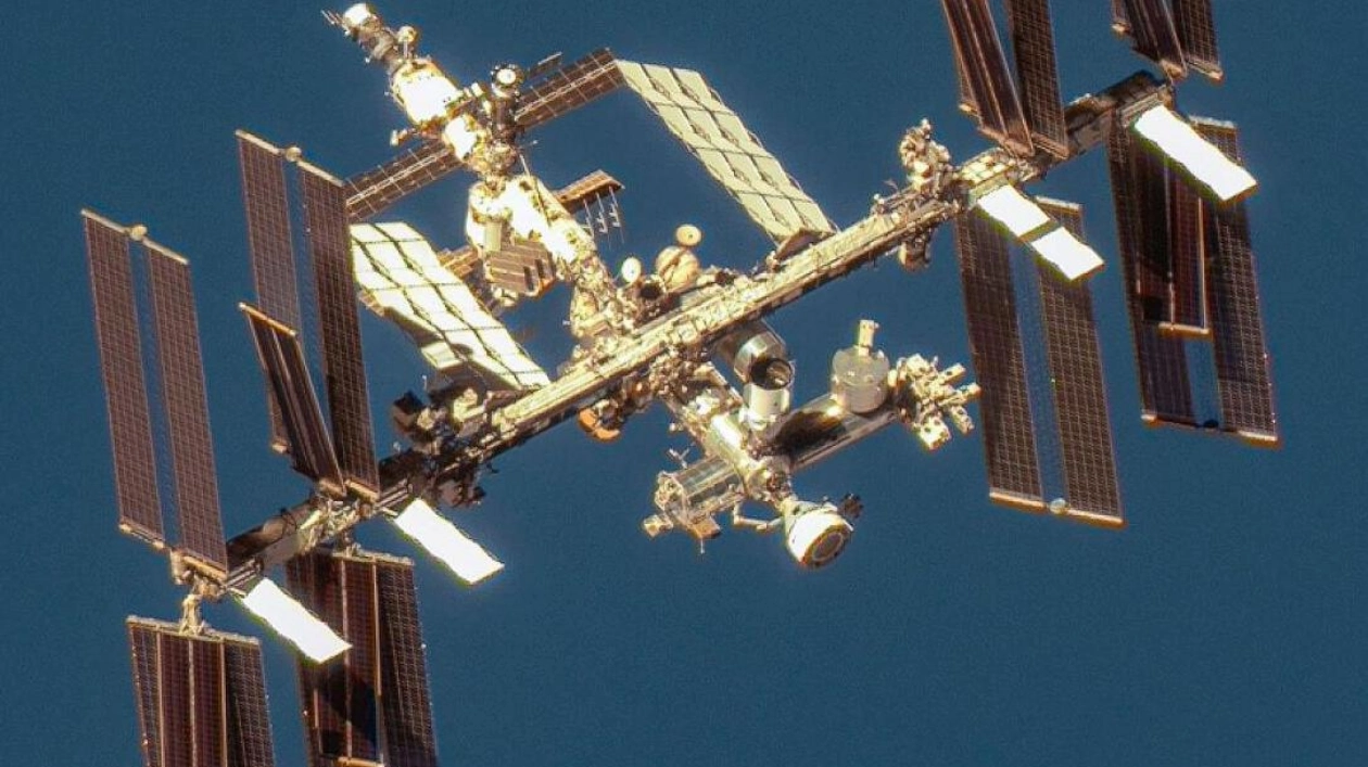 Defunct Russian Satellite Breaks Up, Adding to Space Debris
