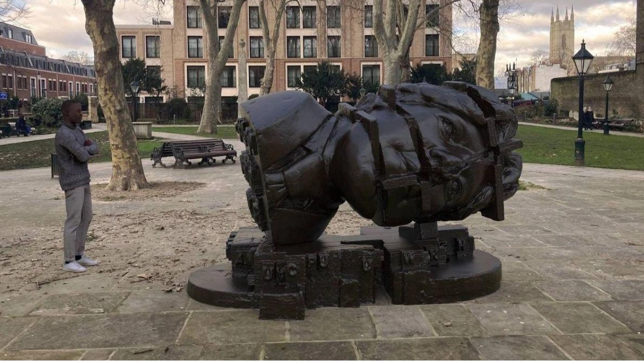 Oscar Wilde's New Sculpture: A Controversial Tribute