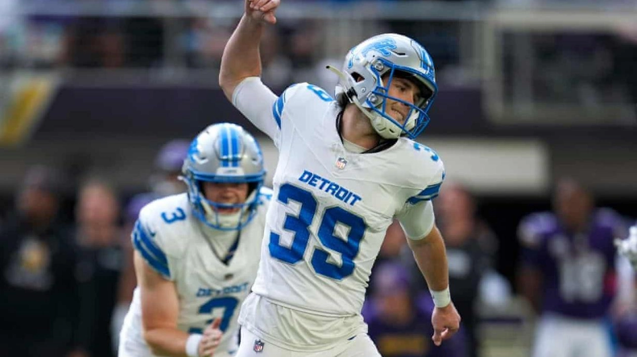 Jake Bates' Last-Second Field Goal Lifts Lions Over Vikings