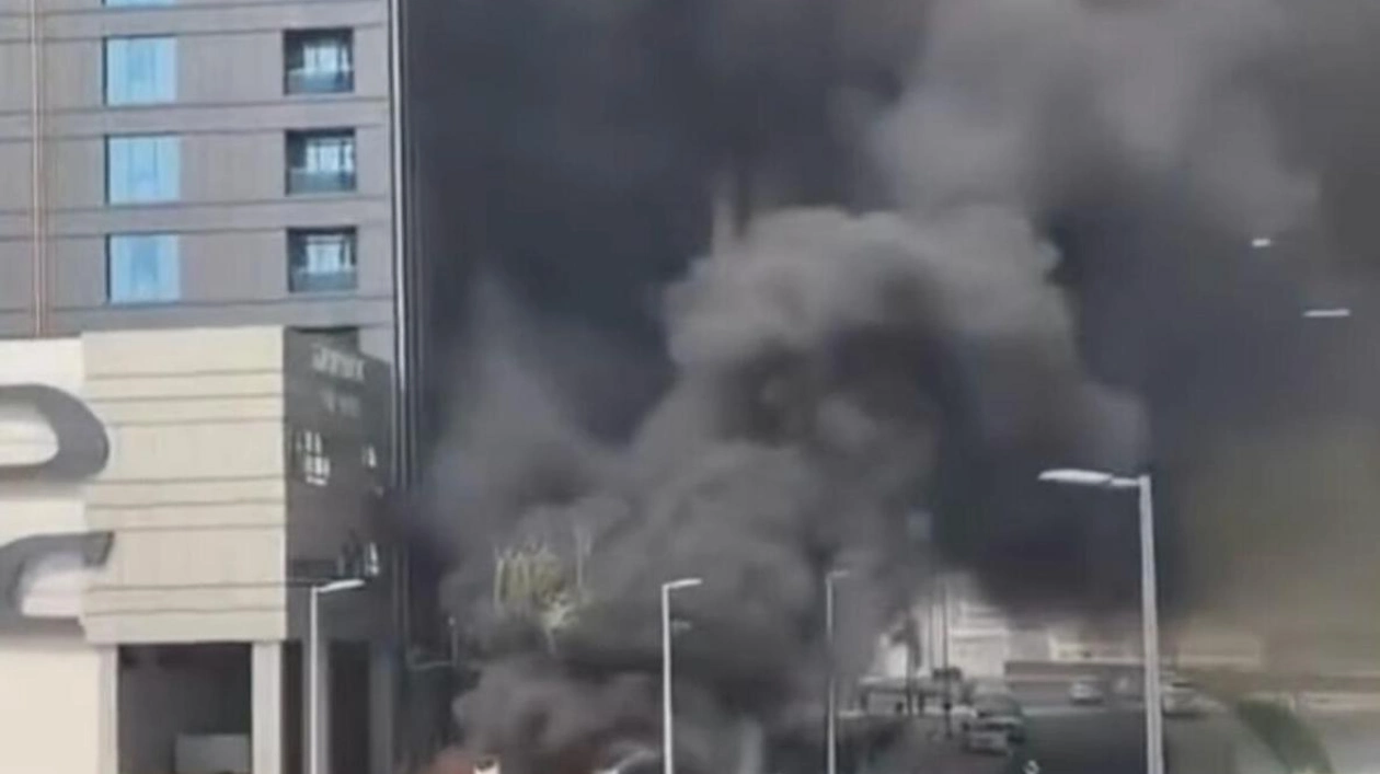 Fire Breaks Out on Vacant Lot Near Damac Business Tower