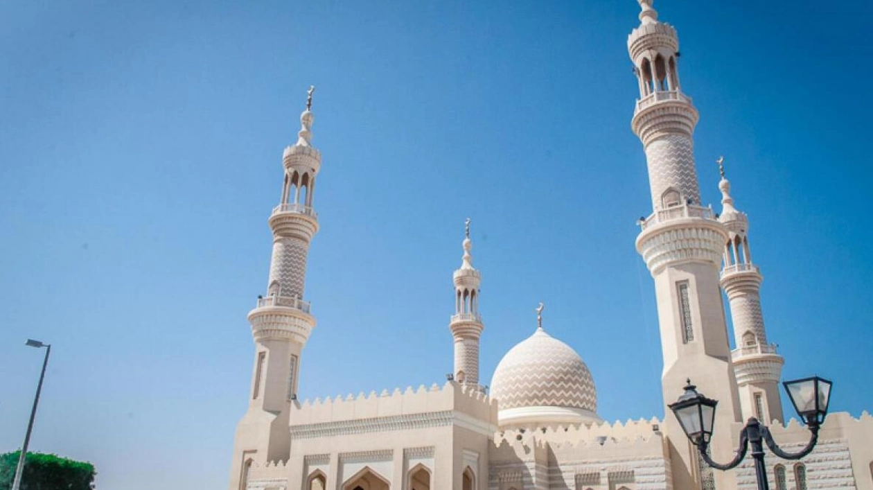 UAE Mosques to Feature EV Charging Stations