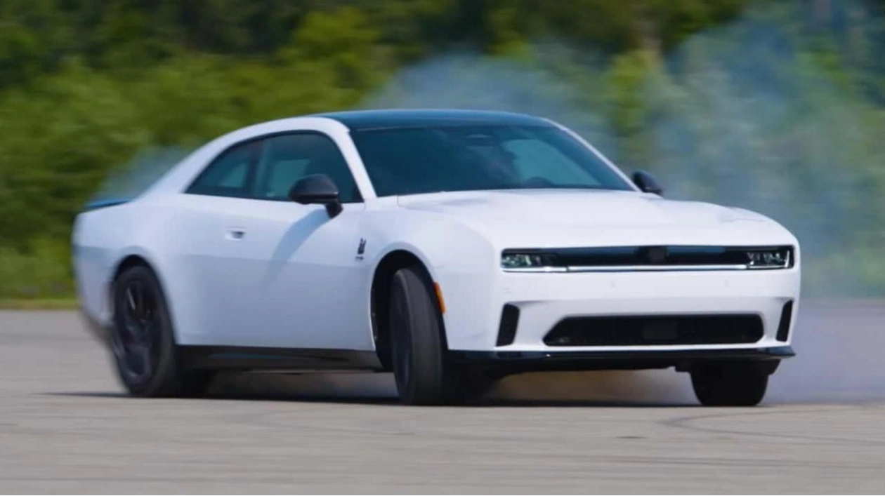 Dodge Unveils Fratzonic Chambered Exhaust in Charger Daytona EV