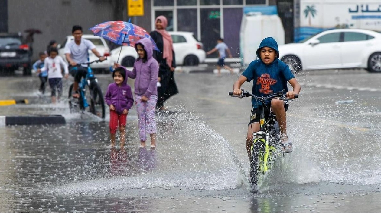 UAE Residents to Experience Relief from Heat with Expected Rainfall