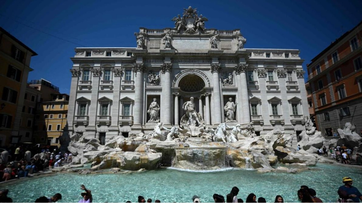 Rome Considers Restricting Access to Trevi Fountain Amid Tourism Surge