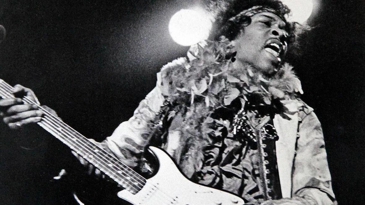 Unheard Jimi Hendrix Demos to Be Auctioned in London