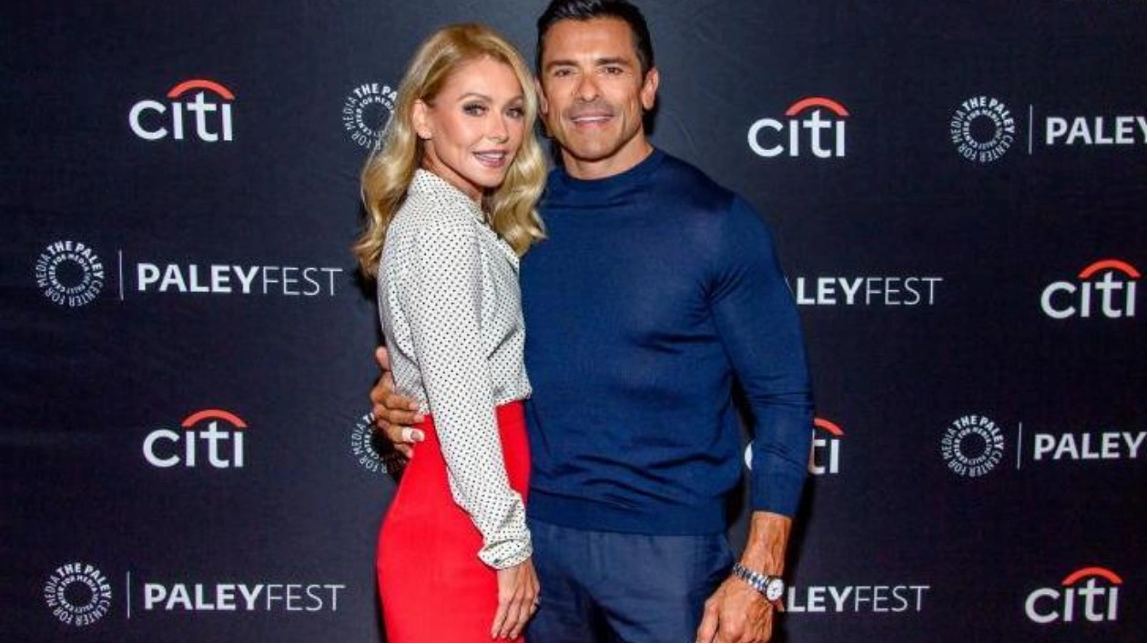 Kelly Ripa and Mark Consuelos' Thanksgiving Drama