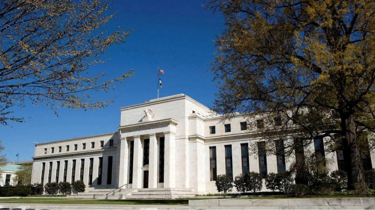 Fed Officials Express Faith in Alleviating Inflationary Pressures and Policy Deliberations