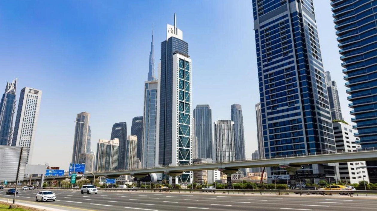 Dubai's High Property Prices Push Buyers to Outskirts