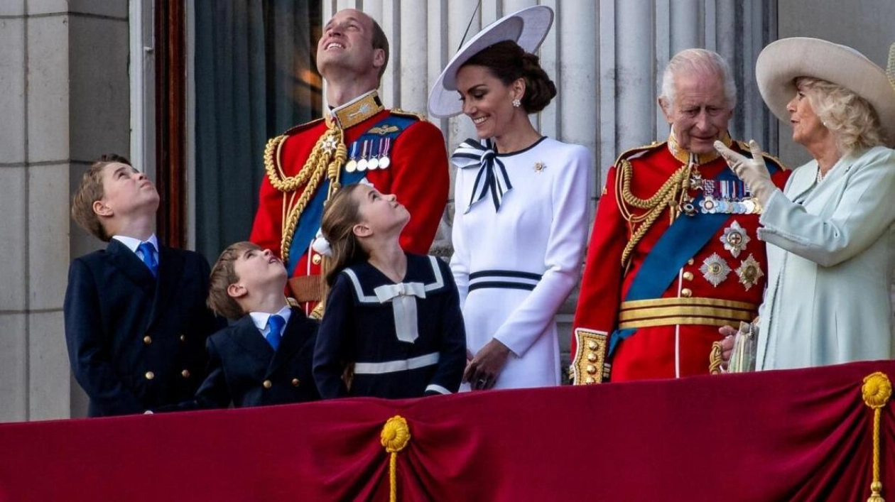 Buckingham Palace's Hidden Room Opens to the Public