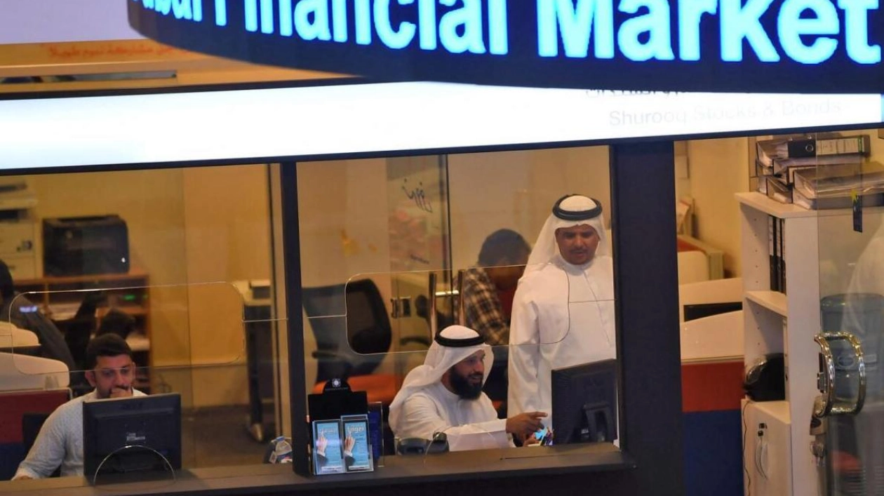 Dubai's Stock Market Soars Amidst Population Boom