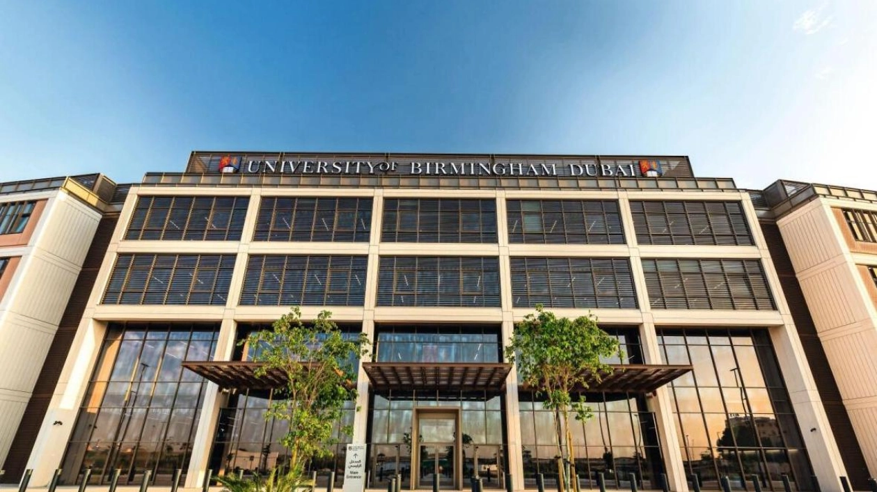 Top 100 University Expands to Dubai