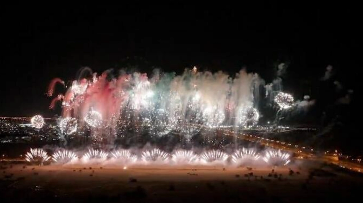 Al Ain Breaks Guinness Record for Longest Fireworks Chain