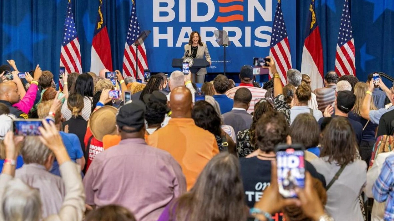 Kamala Harris Supports Biden's Re-election Despite Pressure