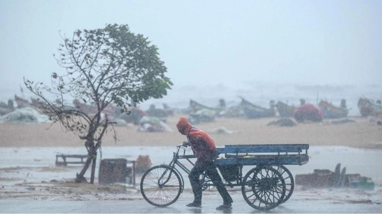 Cyclone Fengal Hits India's Tamil Nadu, Causes Minimal Damage