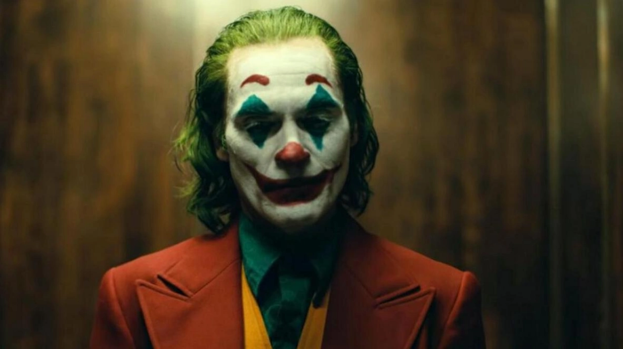 Joaquin Phoenix Returns as Joker in Musical Sequel with Lady Gaga