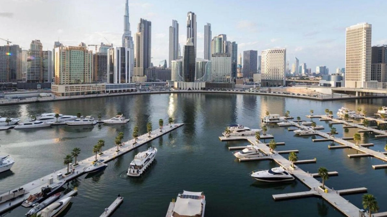 Dubai and Abu Dhabi Top Savills Executive Nomad Index