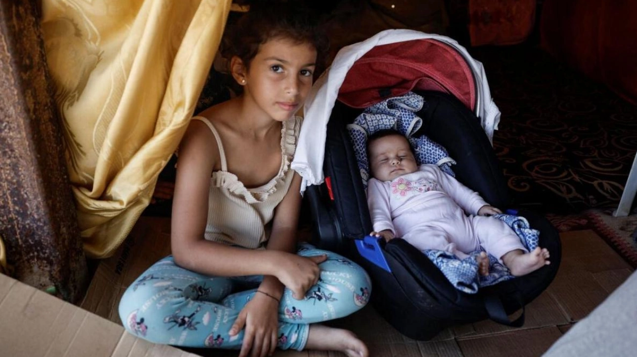 Pregnant Women Caught in Lebanon's Conflict