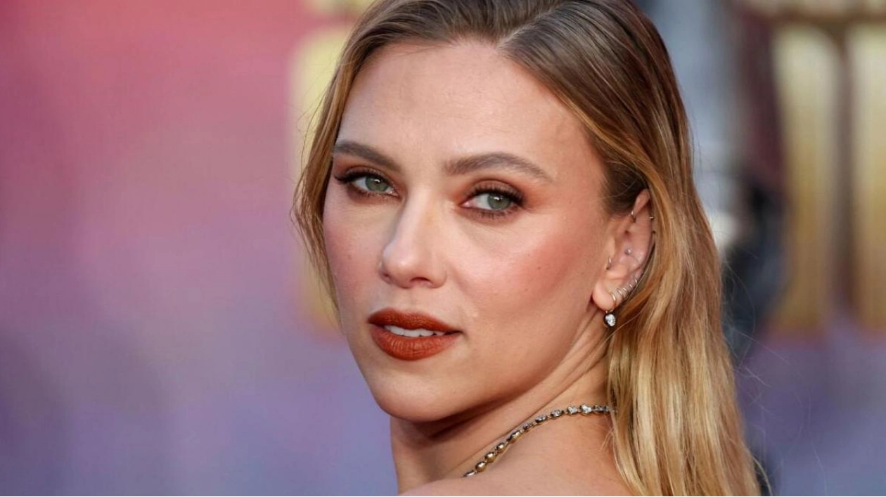 Scarlett Johansson to Produce and Star in 'The Girl in the Lake'