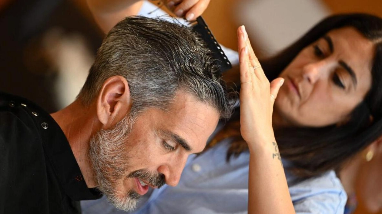 Understanding the Impact of Hair Loss on UAE Residents: Insights and Treatment Options