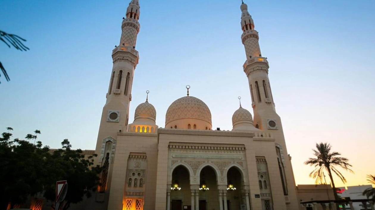 Young Emiratis Embrace Preaching Roles in UAE Mosques