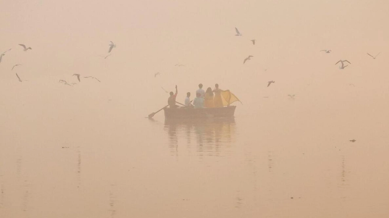 Toxic Smog Engulfs New Delhi as Air Quality Deteriorates