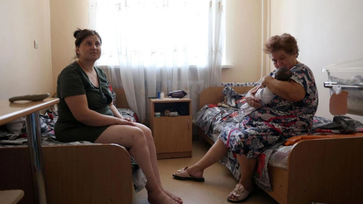 Last Maternity Hospital in Eastern Ukraine Endures Constant Bombardment