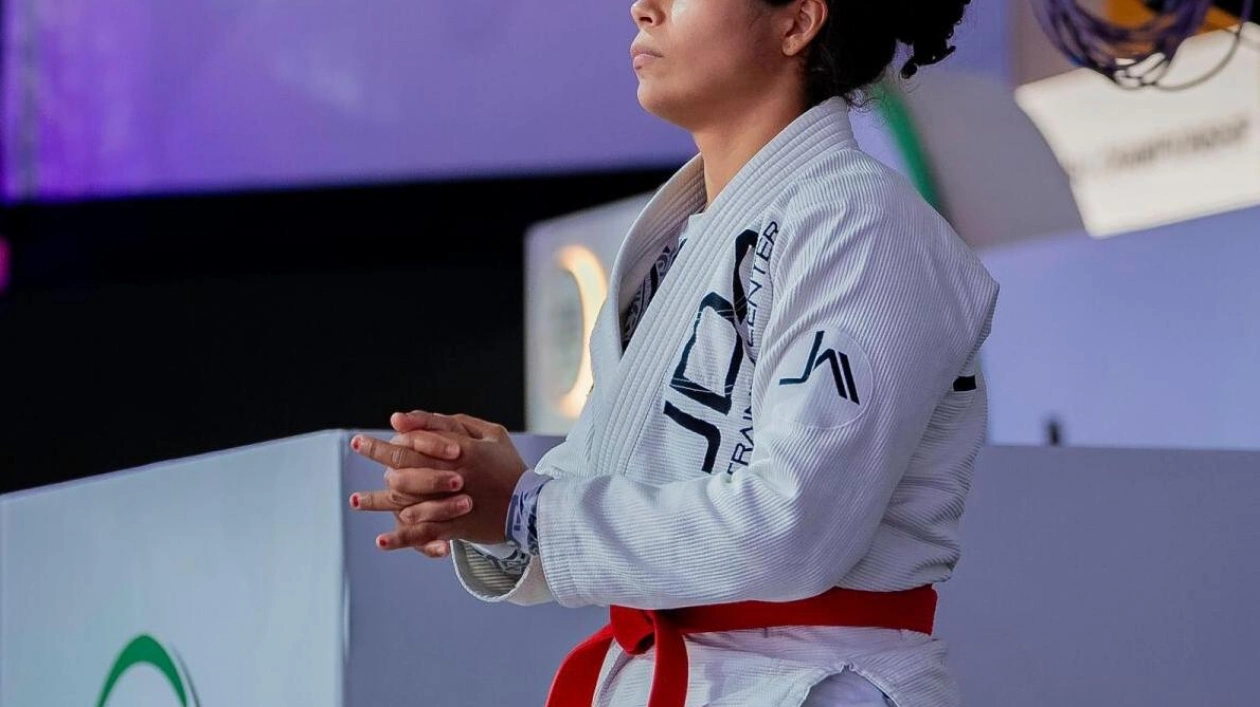 Enaile Dos Anjos Returns to Jiu-Jitsu After Five-Year Break