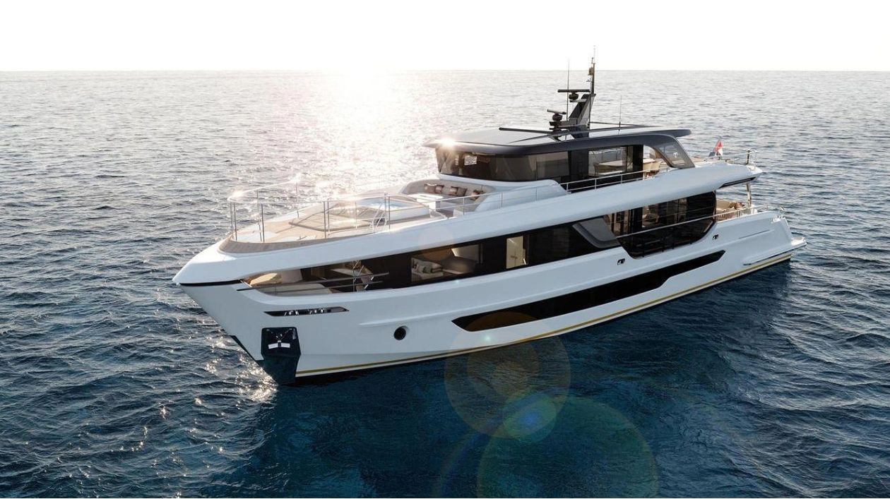 Majesty Yachts Unveils Majesty 100 Terrace at Cannes Yachting Festival