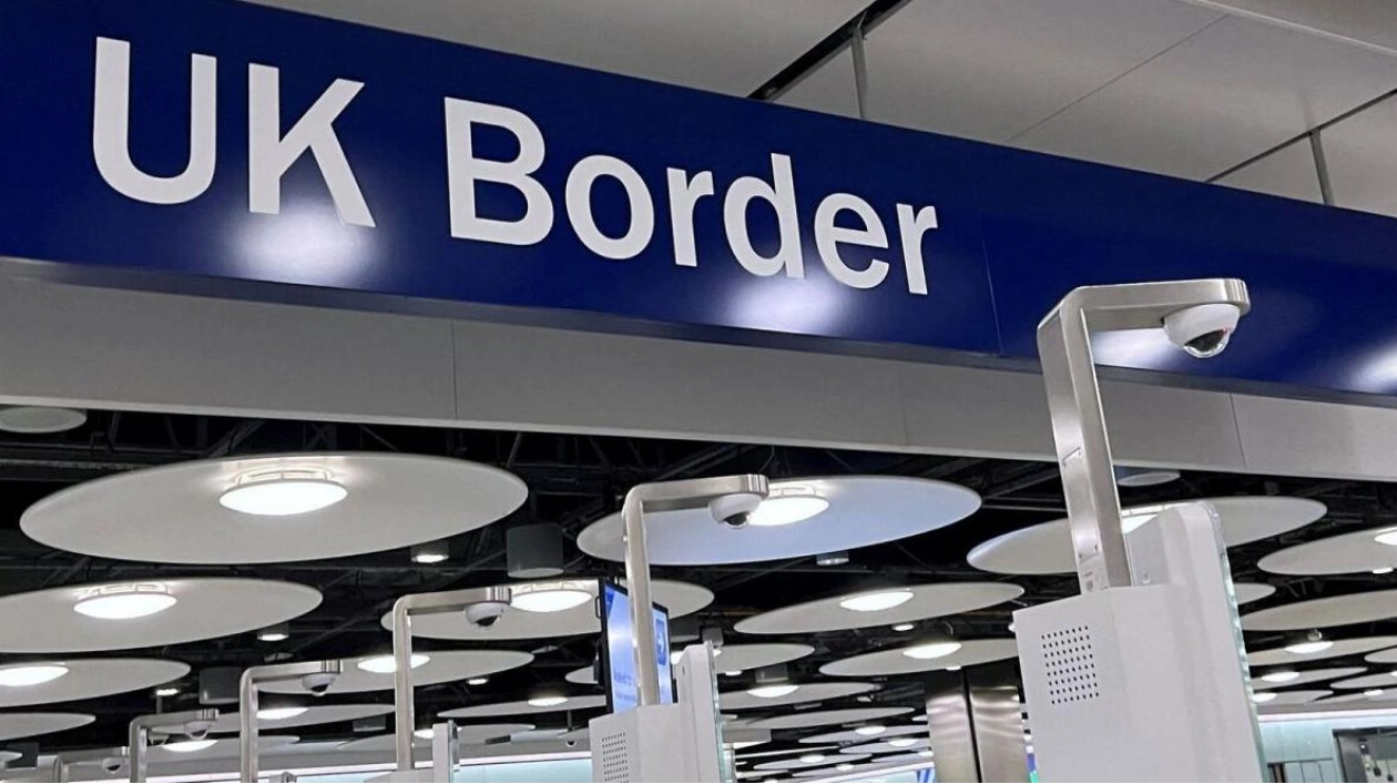 Heathrow Border Force Officers Set to Strike Over Working Conditions