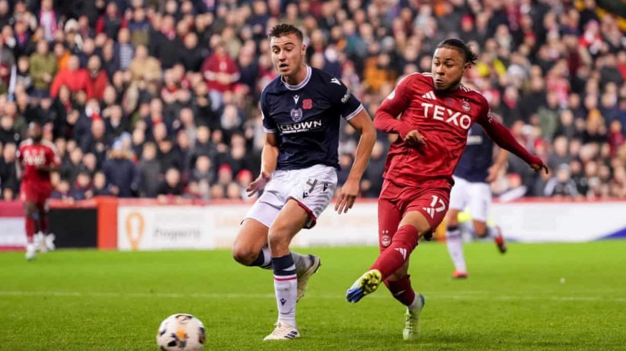 Aberdeen Tops Scottish Premiership with 4-1 Win Over Dundee