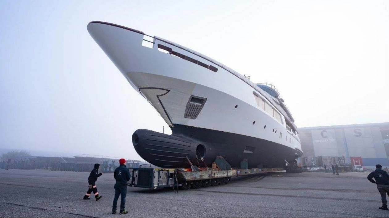 Codecasa Shipyard Advances on 56.8-metre Yacht Hull F81