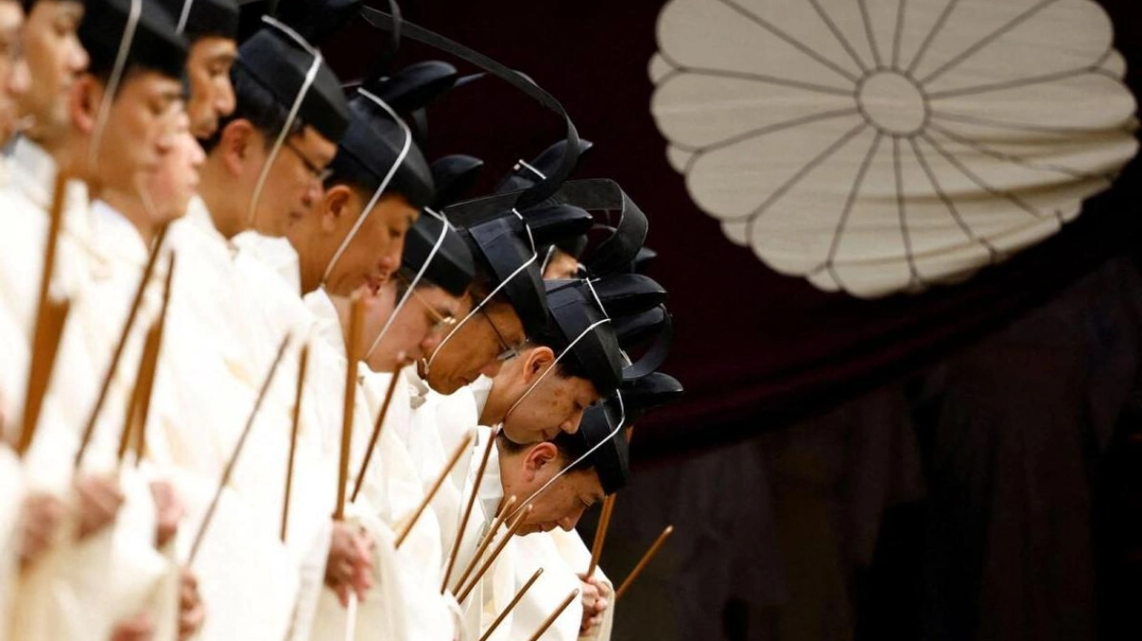 Japanese PM Sends Ritual Offering to Yasukuni Shrine