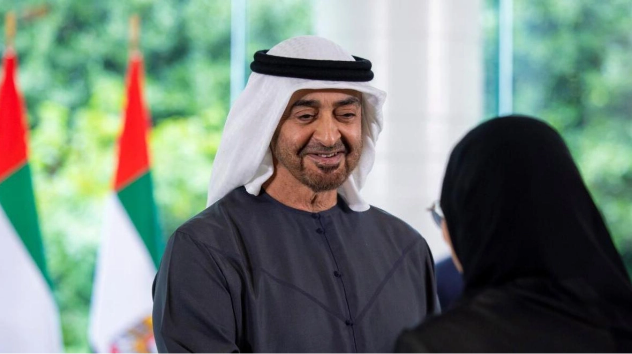 UAE President Talks with Former US Presidents Clinton and Carter