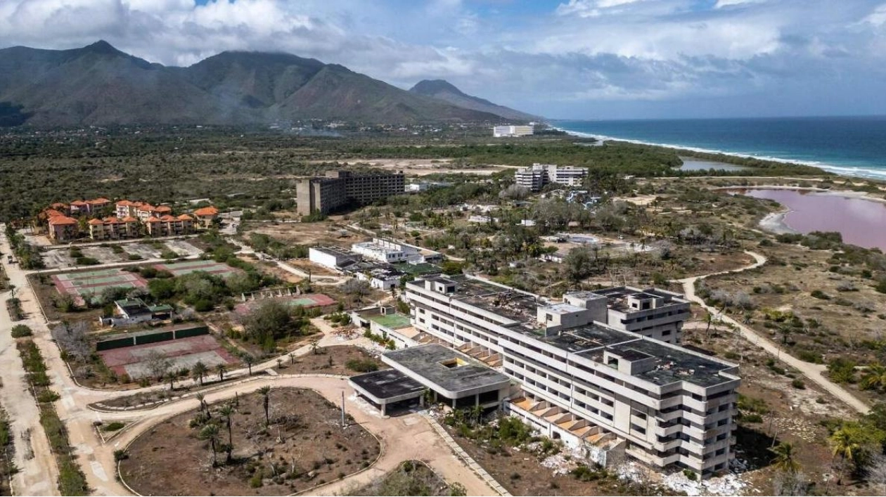 Abandoned Paradise: The Decline of Margarita Island