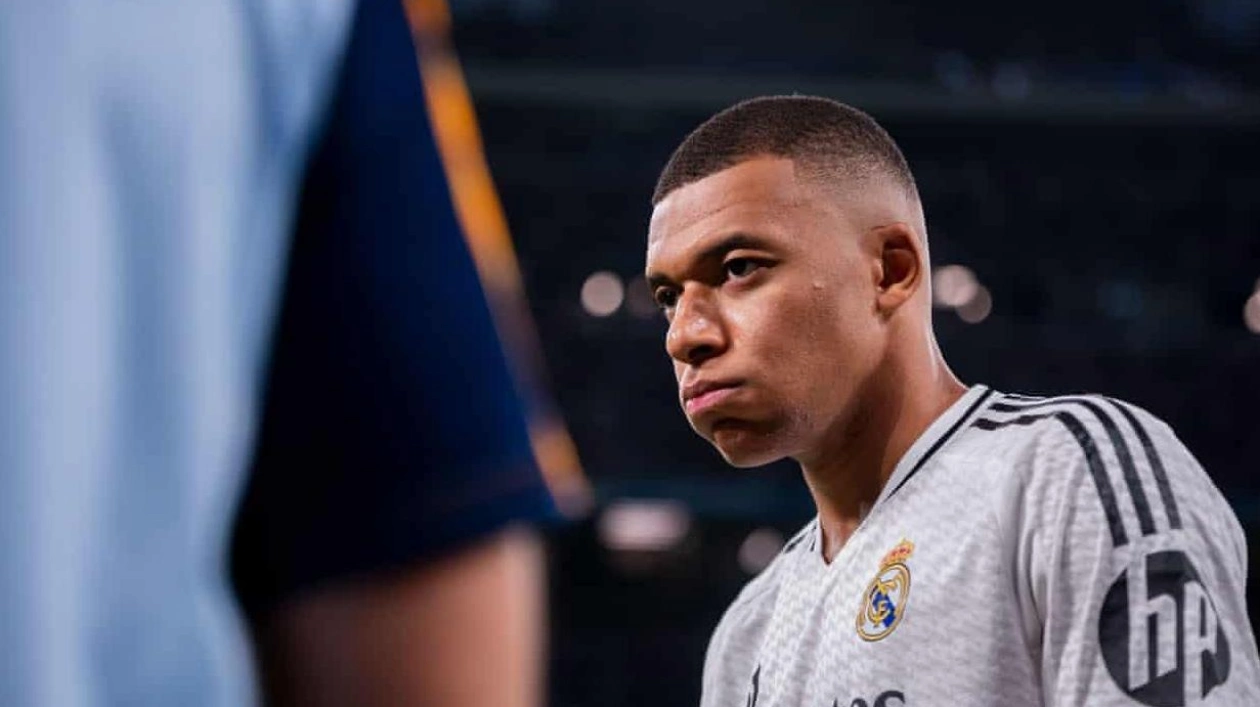 Mbappé Suffers Muscle Injury Ahead of Madrid Derby