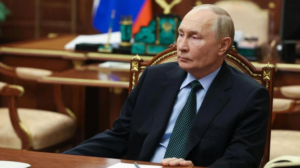 Putin Expands Nuclear Use Doctrine Amid Ukraine Conflict