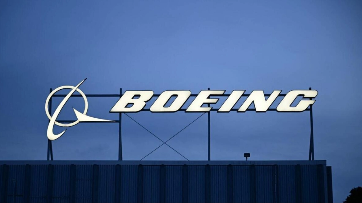 Boeing Workers on US West Coast Vote to Strike for Higher Pay