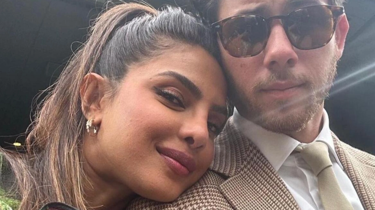 Nick Jonas Remembers Proposal to Priyanka Chopra on Social Media