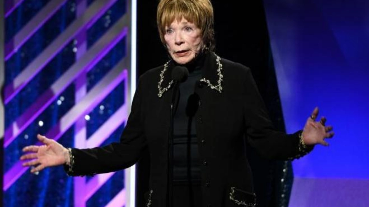 Shirley MacLaine Shares Touching Anecdote About Elizabeth Taylor