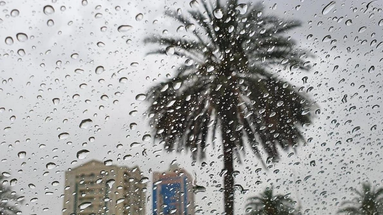 Abu Dhabi Police Warn Motorists of Rainy Conditions