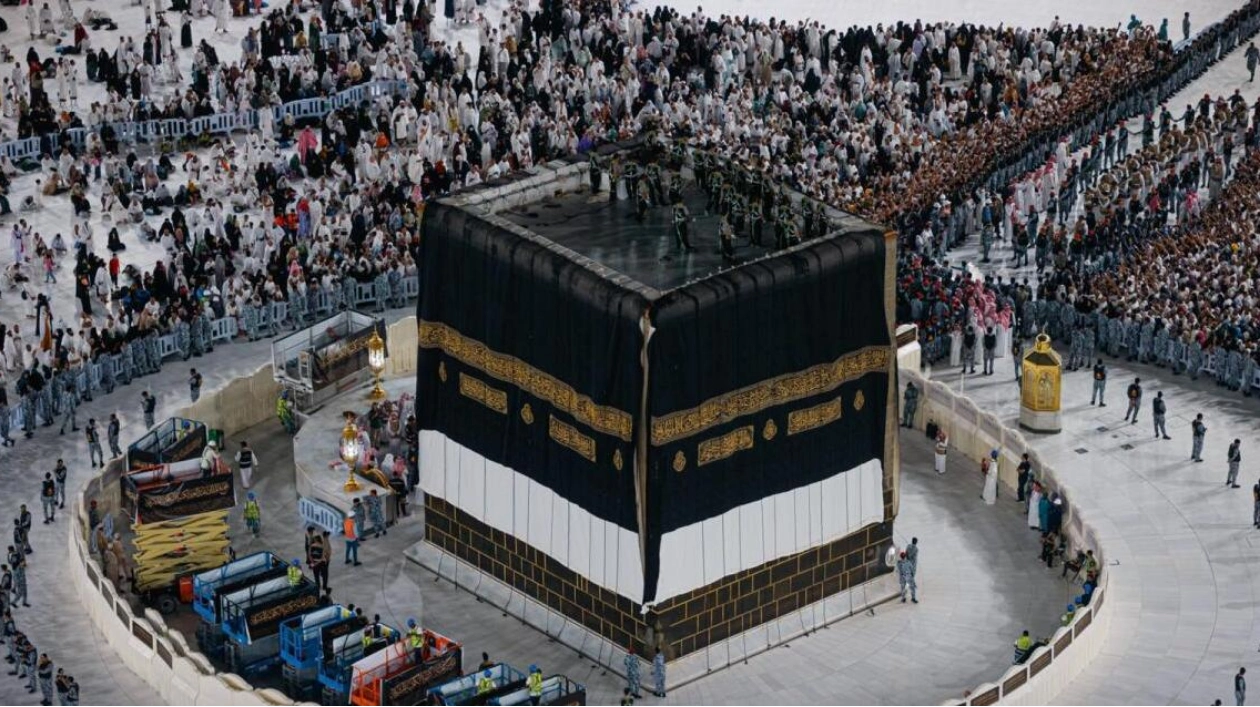 New Kiswa Installed at Holy Kaaba on Islamic New Year