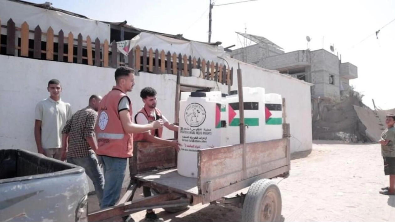 UAE Supports Gaza with Potable Water Distribution