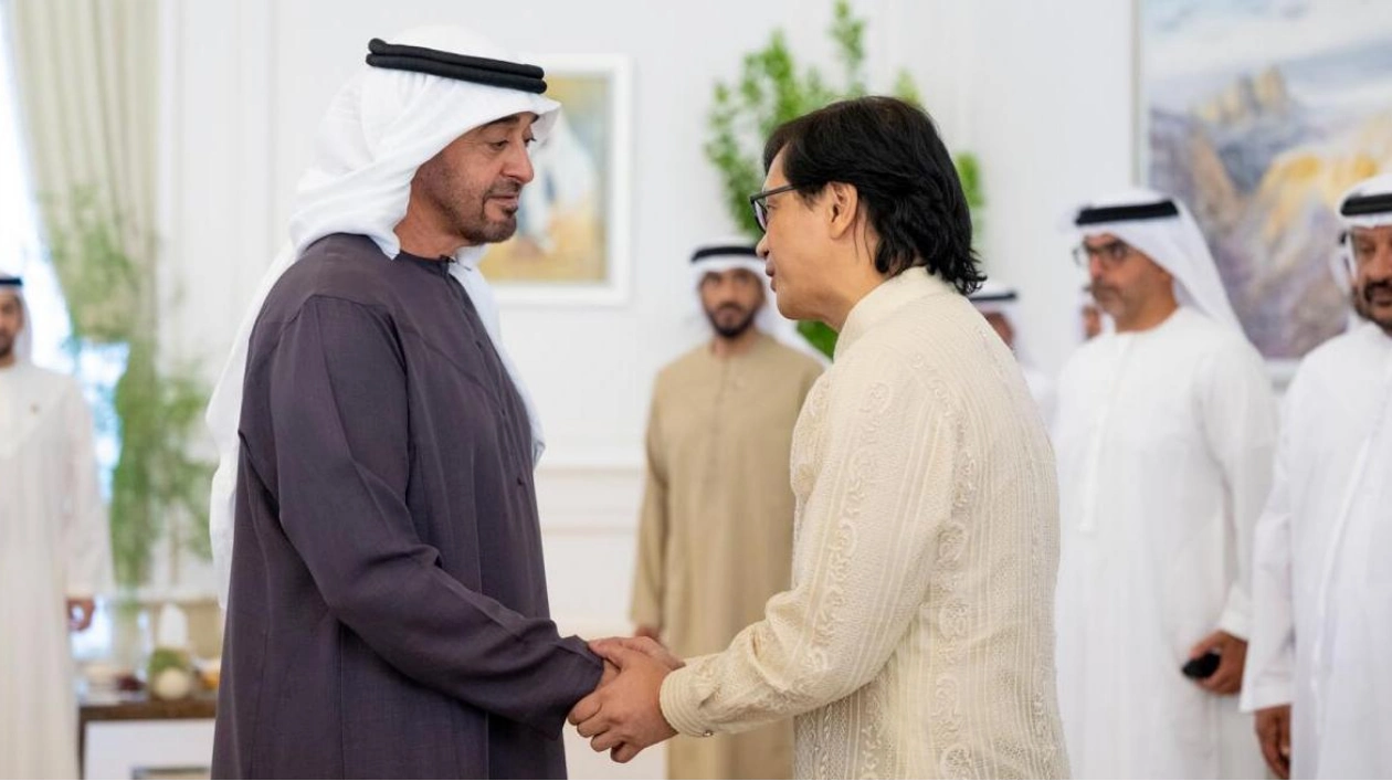 UAE President Receives Philippine DILG Secretary in Abu Dhabi