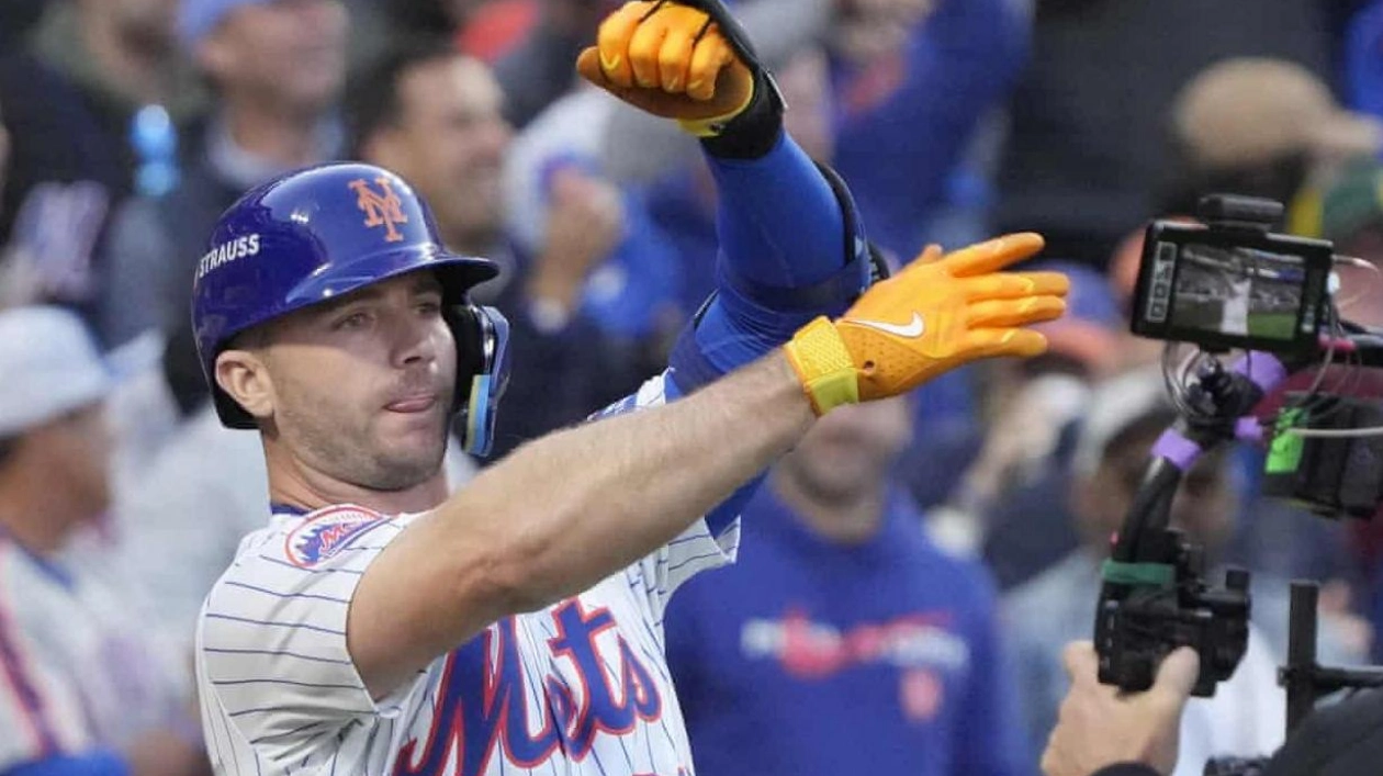 Alonso's Three-Run Homer Powers Mets to 12-6 Victory