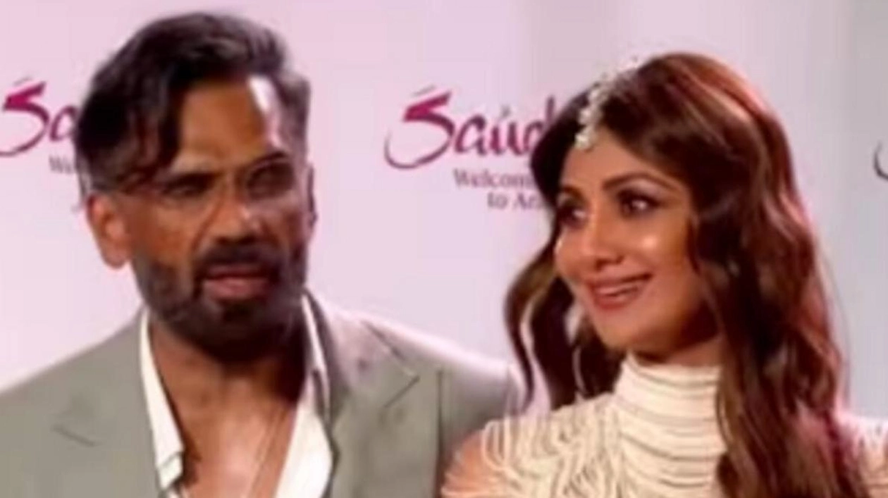 Shilpa and Suniel Shetty Reunite at Mumbai Event