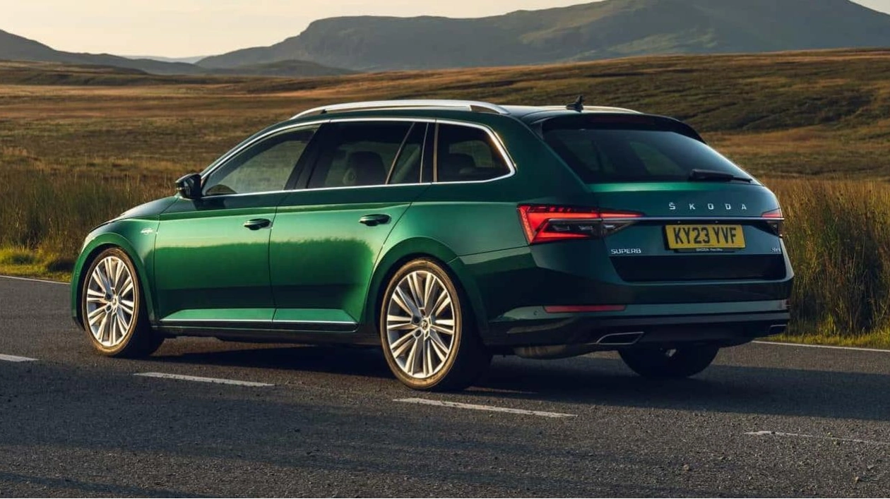 Skoda Superb Estate Sleeper Edition: A Powerful Farewell