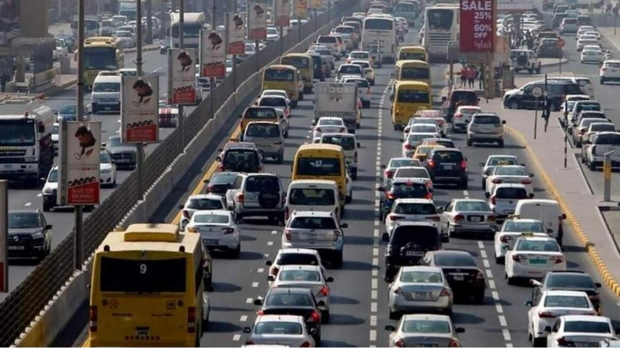 Dubai Police Alert Motorists of Accident on Al Ittihad Road